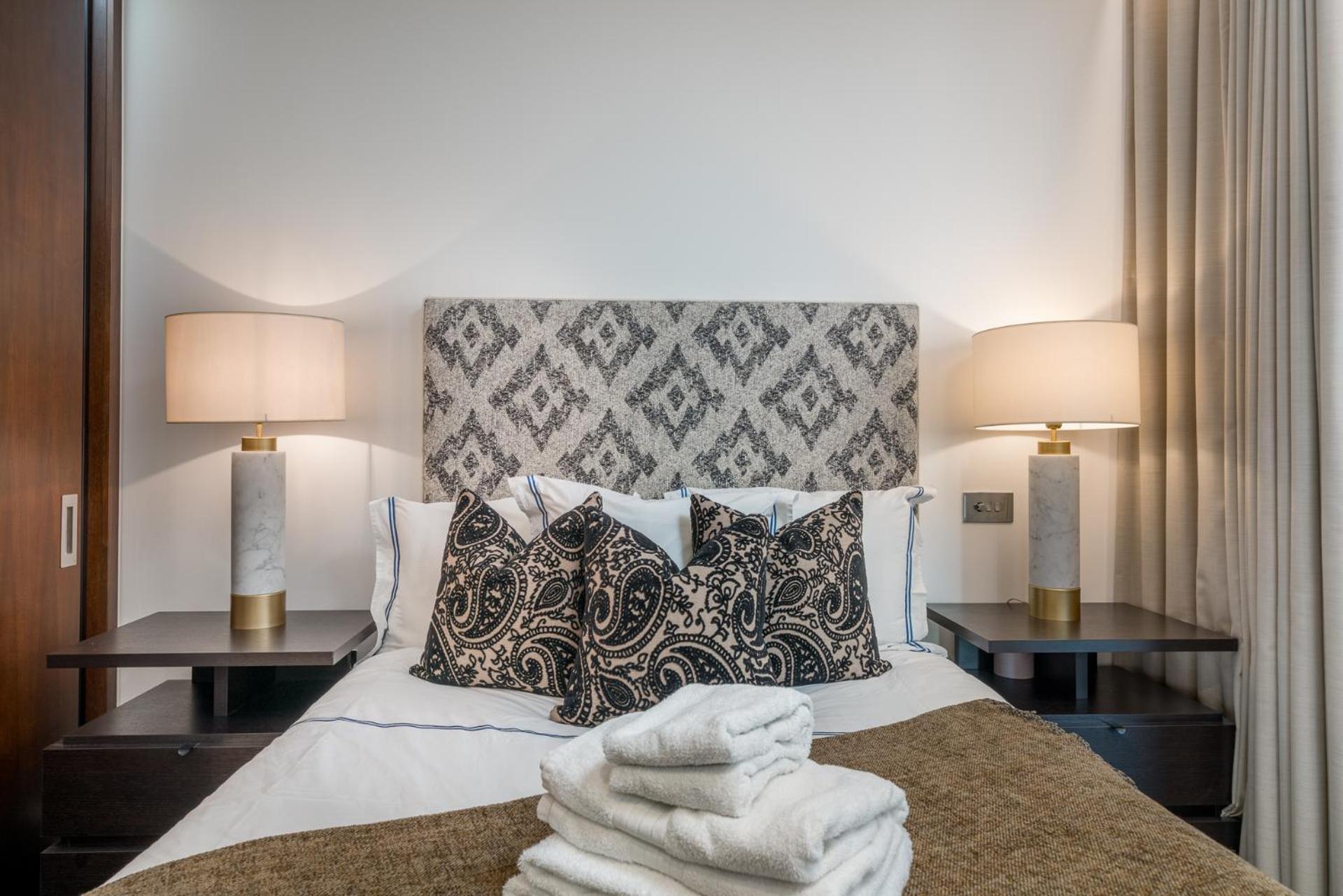 Riverfront Retreat In 2 Bed 2 Bath * Londra