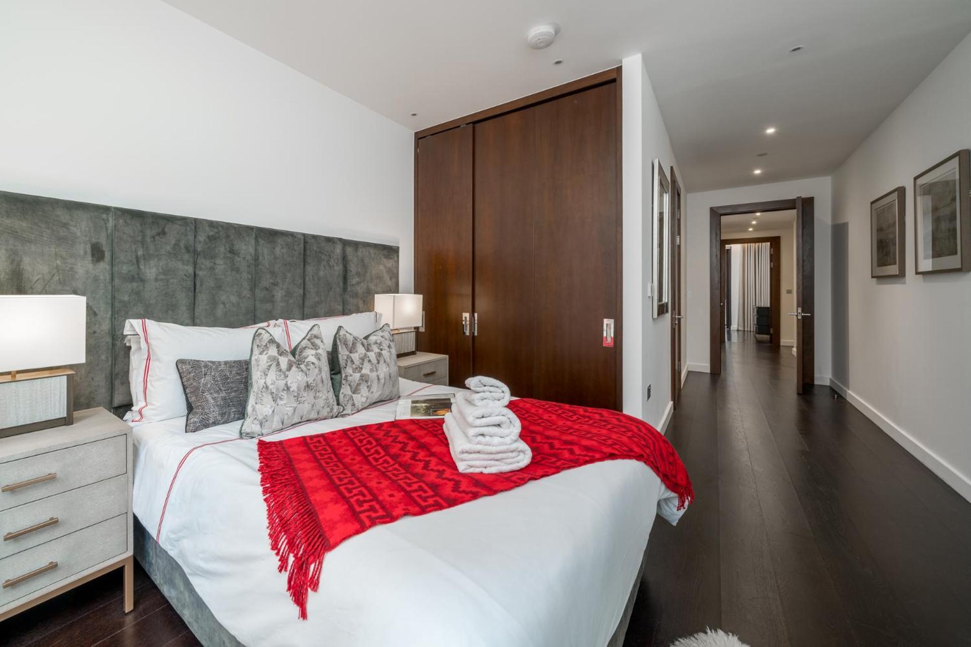 Appartamento Riverfront Retreat In 2 Bed 2 Bath Londra